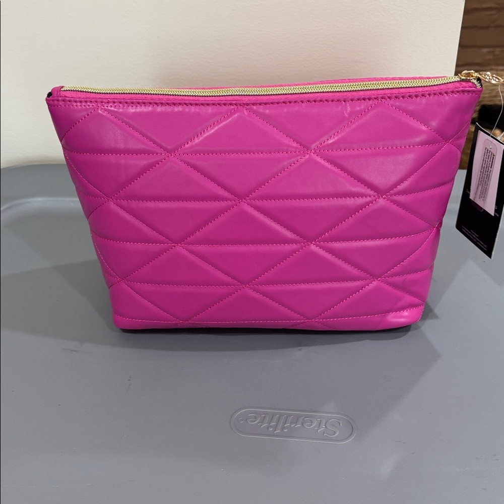 Nine West Fuchsia Quilted Cosmetic Bag brand new - Picture 4 of 4